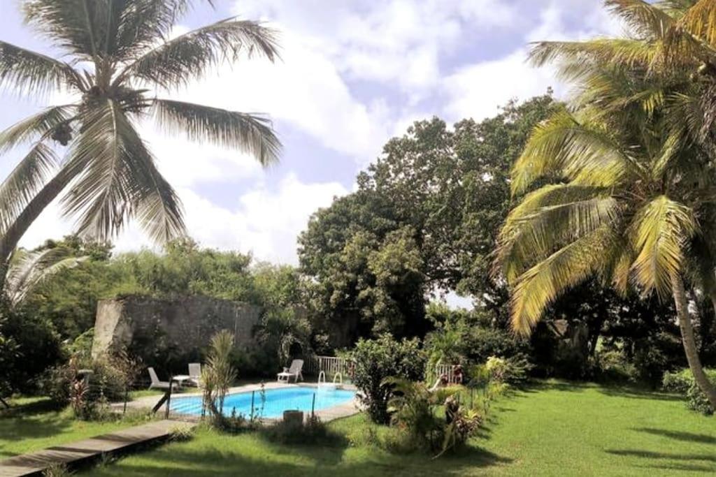 - Piscine La Bel Appartement